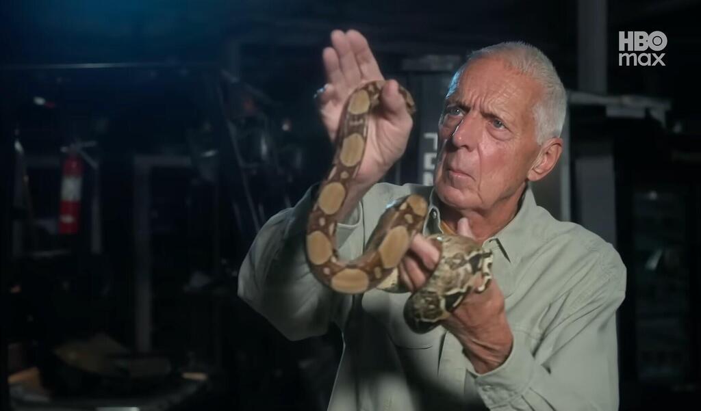 There are more recommended pets. From 'Monsters of God' (Photo: Courtesy HBO Max) מתוך "מפלצות האלוהים"