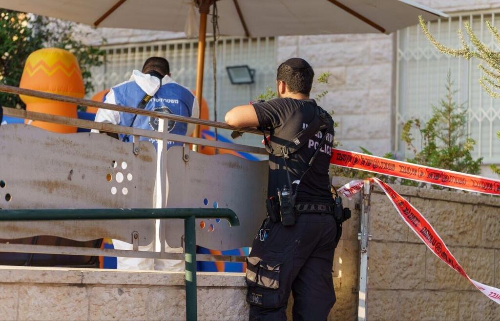 Scene of the murder in Beit Shemesh (Photo: Shalev Shalom) הזירה בבית שמש