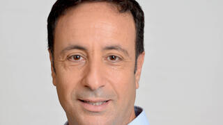 יורם בדש, מנכ"ל "מחסני חשמל"