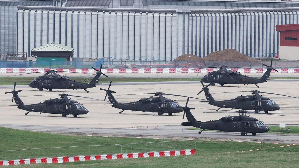 Black Hawk helicopters in South Korea, before the exercise that opened this morning (Photo: YONHAP / AFP) Black Hawk helicopters in South Korea, before the exercise that opened this morning