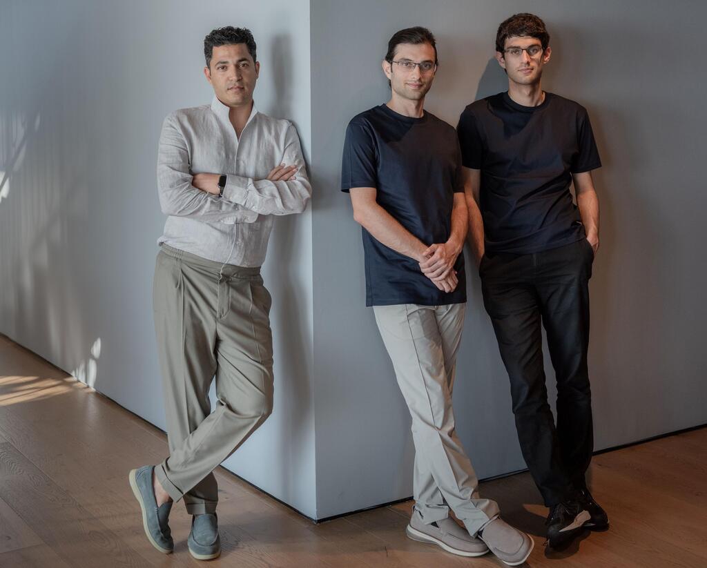 Decart founders, from right, Orian Leitersdorf, Dean Leitersdorf and Moshe Shalev( (Photo: Amit Elkayim) מייסדי דקארט, מימין לשמאל: אוריאן לייטרסדורף, דין לייטרסדורף ומשה שלו