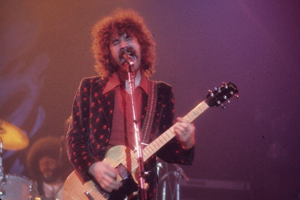 A vocal powerhouse. Brad Delp (Photo: Carl Lender) בראד דלפ