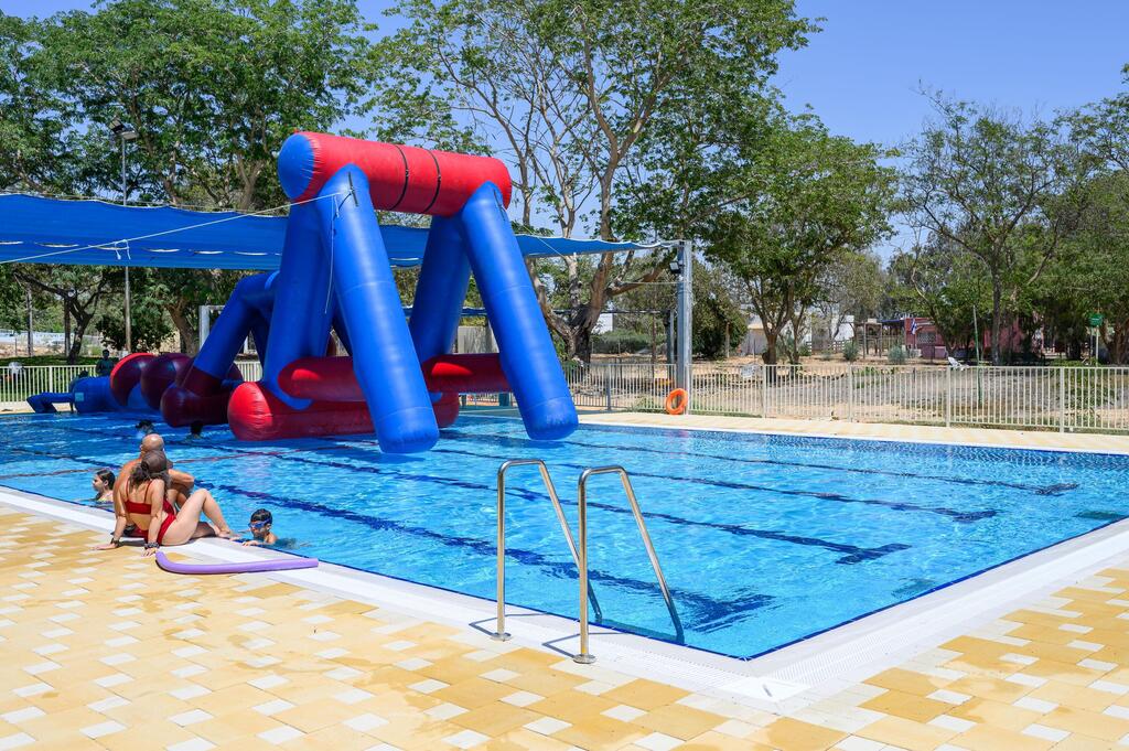 After the renovation of the swimming pool at Kibbutz Sufa (Photo: Courtesy of the kibbutz) אחרי שיפוץ הבריכה בקיבוץ סופה