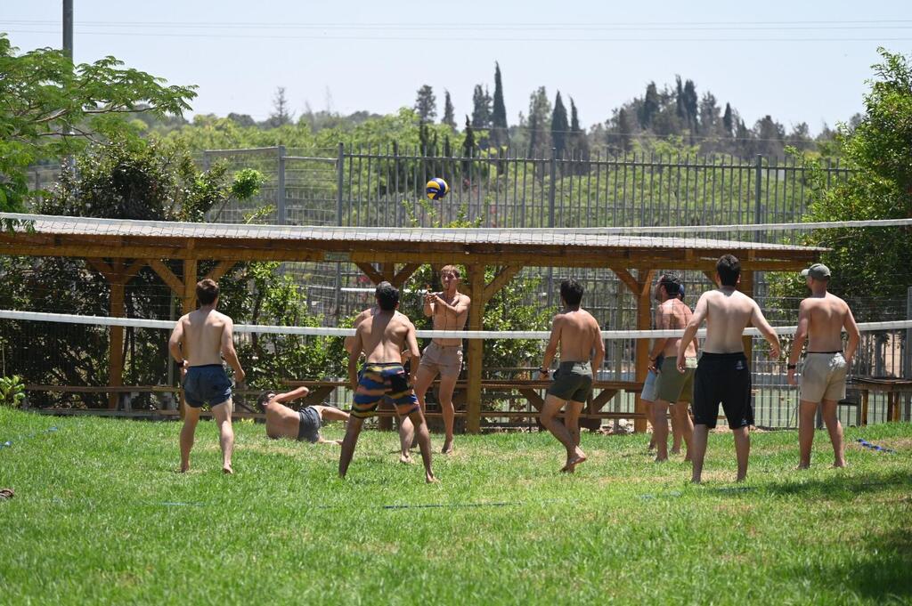 A nonjudgmental space. Kibbutz Kfar Aza (Photo: Zohar Shpak) הבריכה המשופצת בקיבוץ כפר עזה
