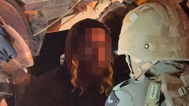 אחד המעוכבים