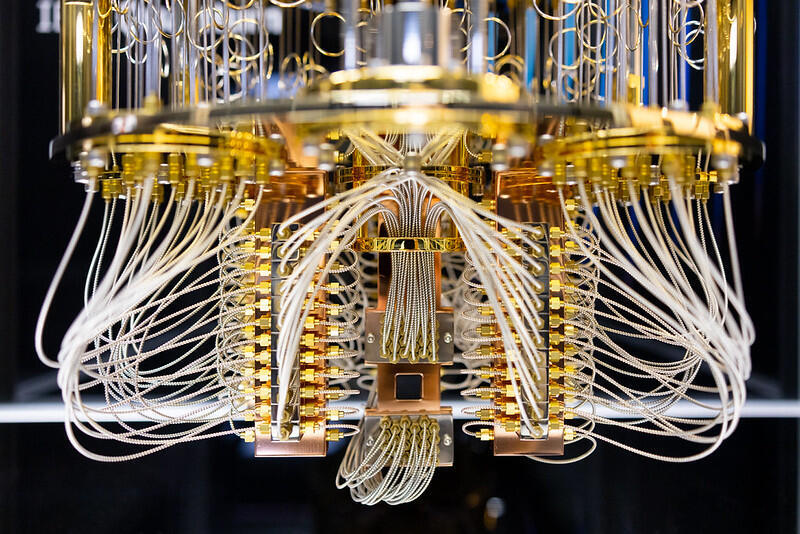 An IBM quantum chip (Photo: Courtesy of IBM) An IBM quantum chip