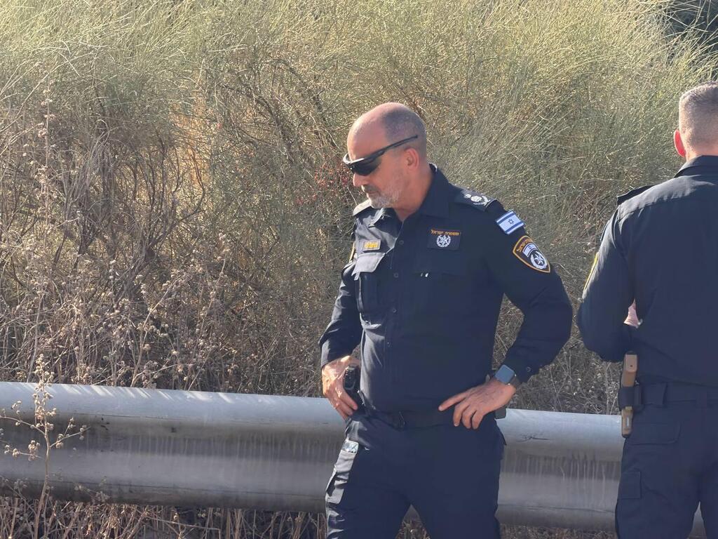 Israel Police Commissioner Danny Levy also arrived at the scene (Photo: Eitan Glikman) המפכ" דני לוי בזירת החיסול
