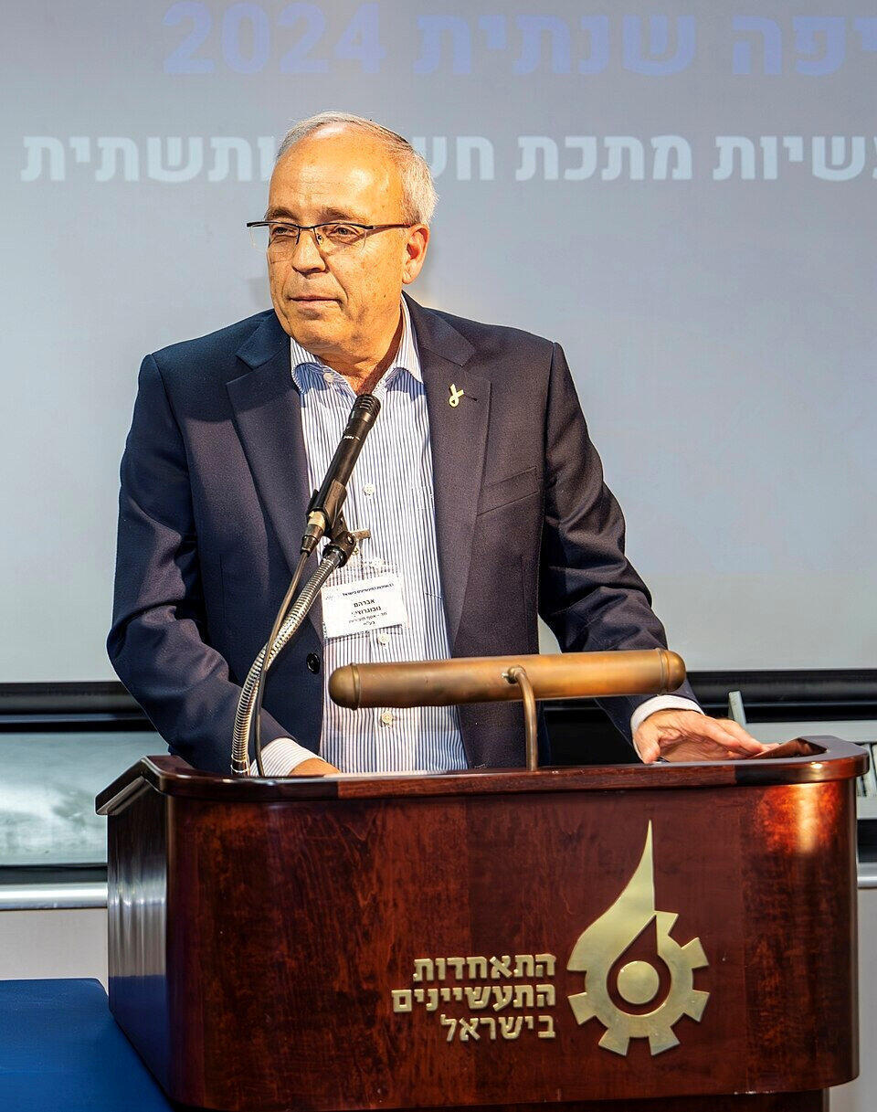Abraham 'Novo' Novogrodsky (Photo: Wikipedia) אברהם (נובו) נובוגרוצקי
