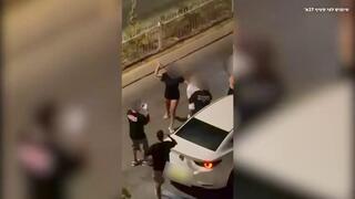 קצינת שב"ס תוקפת עם אלה נהג רכב בגלל חנייה  