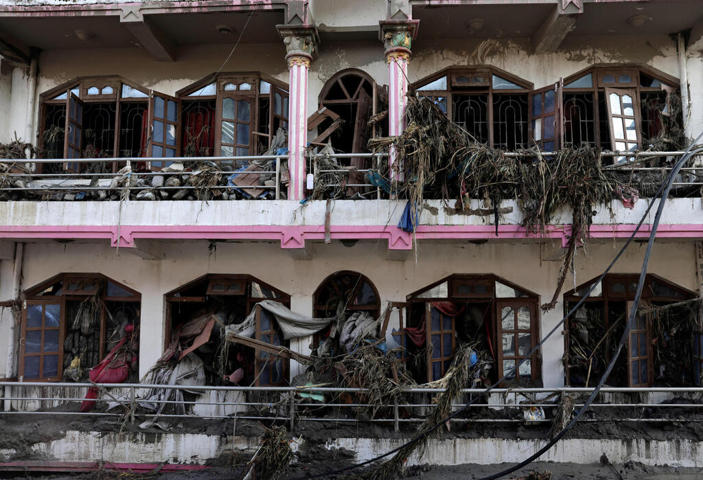 Tourist and pilgrimage area (Photo: REUTERS/Navesh Chitrakar) הצפות בנפאל