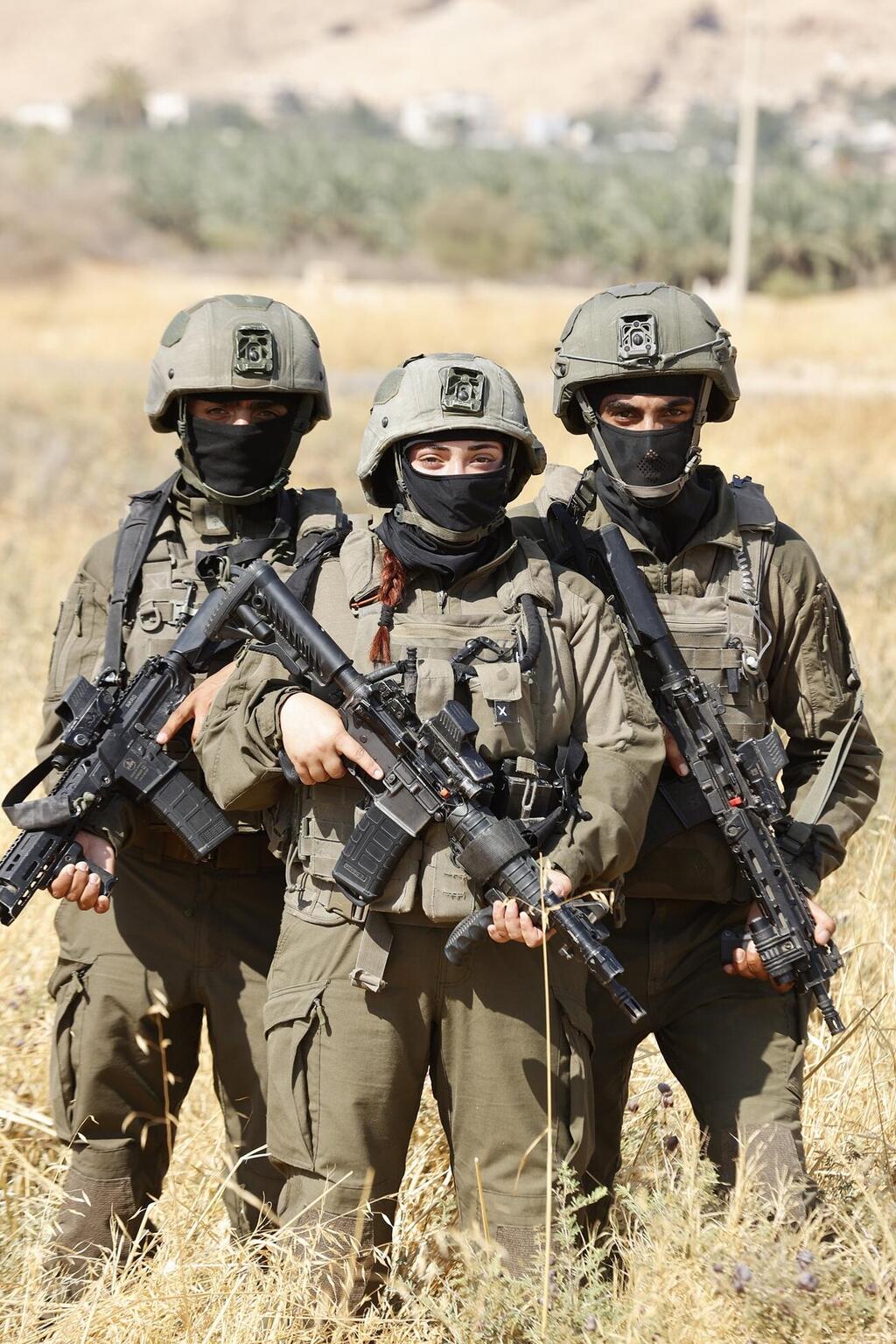 הלוחמים המוסלמים סמל ה', סמל ר' וסמל מ'