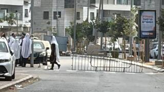 חסימות הכבישים והרחובות של החרדים בשבת: שכונת הסופרים בבני ברק