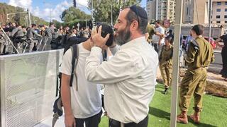 צילומי משפחות של מועמדים בגיוס חרדים בתל השומר