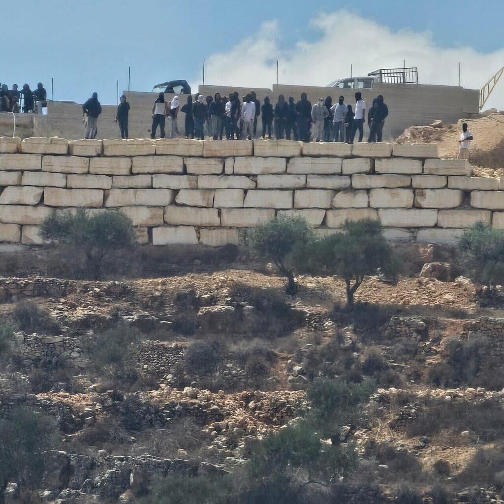 Clashes between Palestinians and settlers in Qusra, West Bank עימותים אלימים פרצו באזור קוסרה בין תושבים פלסטינים למתנחלים