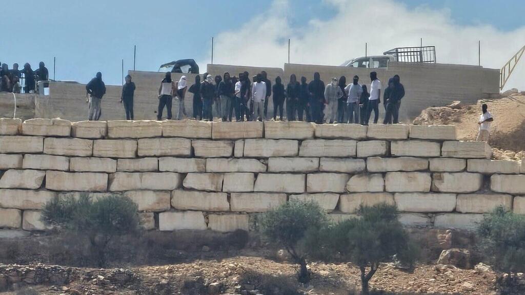 Jewish extremists in Qusra עימותים אלימים פרצו באזור קוסרה בין תושבים פלסטינים למתנחלים