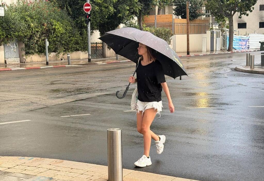 Rain in Tel Aviv (Photo: Danny Sadeh) גשם בתל אביב