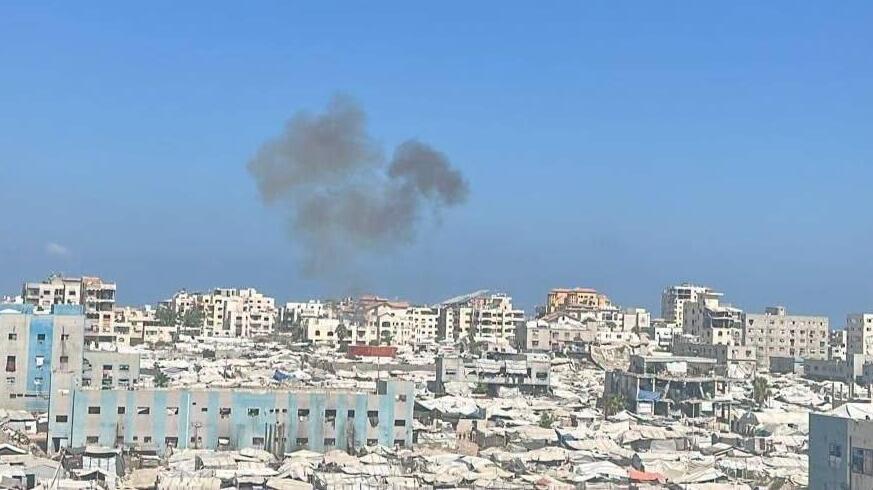 Удар по Газе פיצוצים עזים נשמעים ללא הפסקה באזור אל-כתיבה במערב העיר עזה, לצד דיווחים על חילופי אש קשים באזור