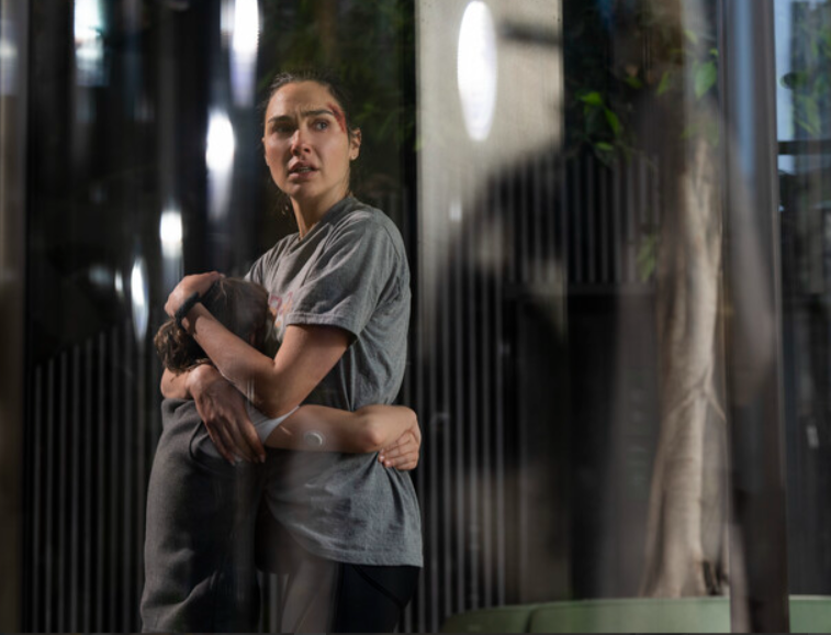 Marks a sensitive point in her career. From ‘The Runner’ (Photo: Courtesy of Amazon Prime) מתוך "במרוץ כנגד הזמן"