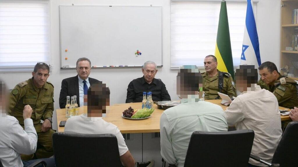 נתניהו מבקר באוגדת עזה