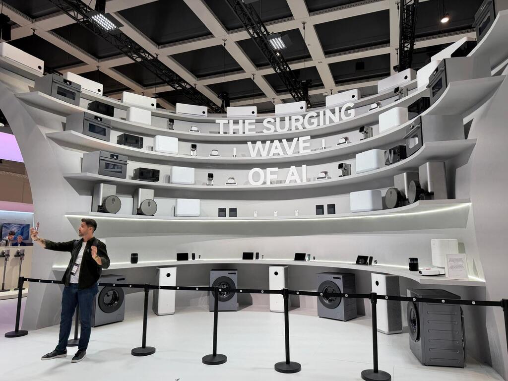 At Xiaomi’s booth at IFA 2026 (Photo: Daniela Ginzburg) בביתן של שיאומי ב-IFA 2026