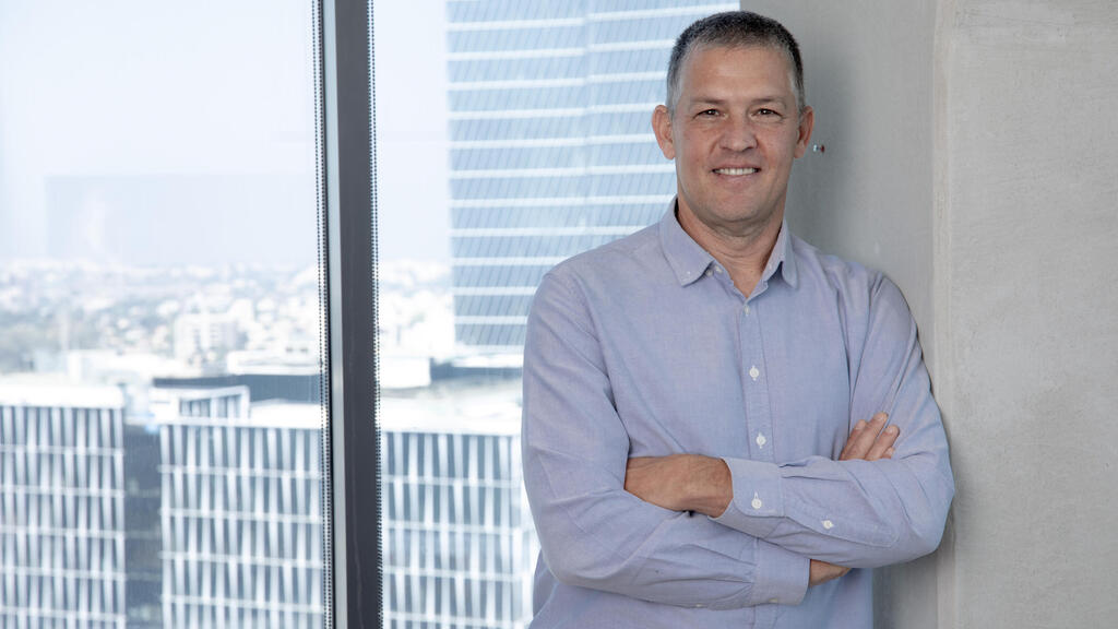 Leehu Hacohen, CEO of BlueGen, which owns the Palmachim desalination plant together with Migdal (Photo: Sivan Farage) ליהוא הכהן, מנכ"ל חברת בלוג'ן המחזיקה את מתקן ההתפלה פלמחים