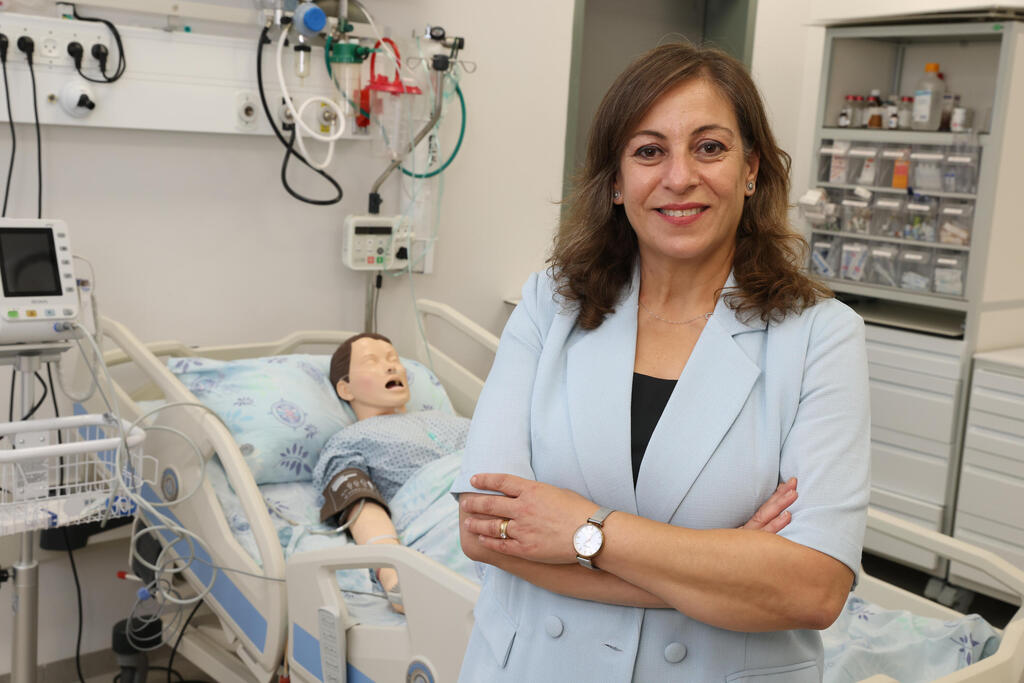 Dr. Salam Hadid, director of the nursing school in Nazareth (Photo: Elad Gershgoren) מנהלת בית הספר לאחיות של בית החולים האנגלי בנצרת