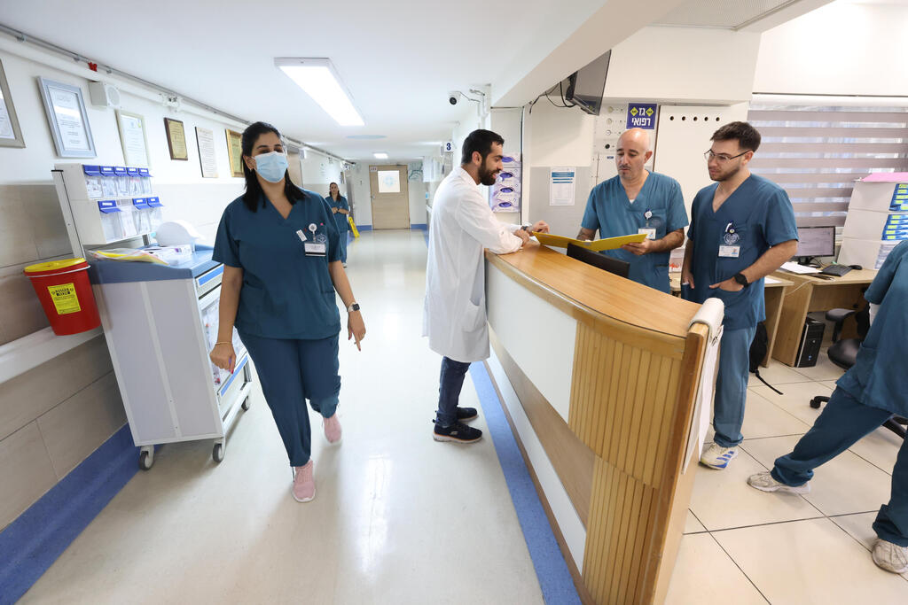 The hospital has stood out in infection rates and readmissions. Staff at Nazareth English Hospital (Photo: Elad Gershgoren) בית החולים האנגלי בנצרת
