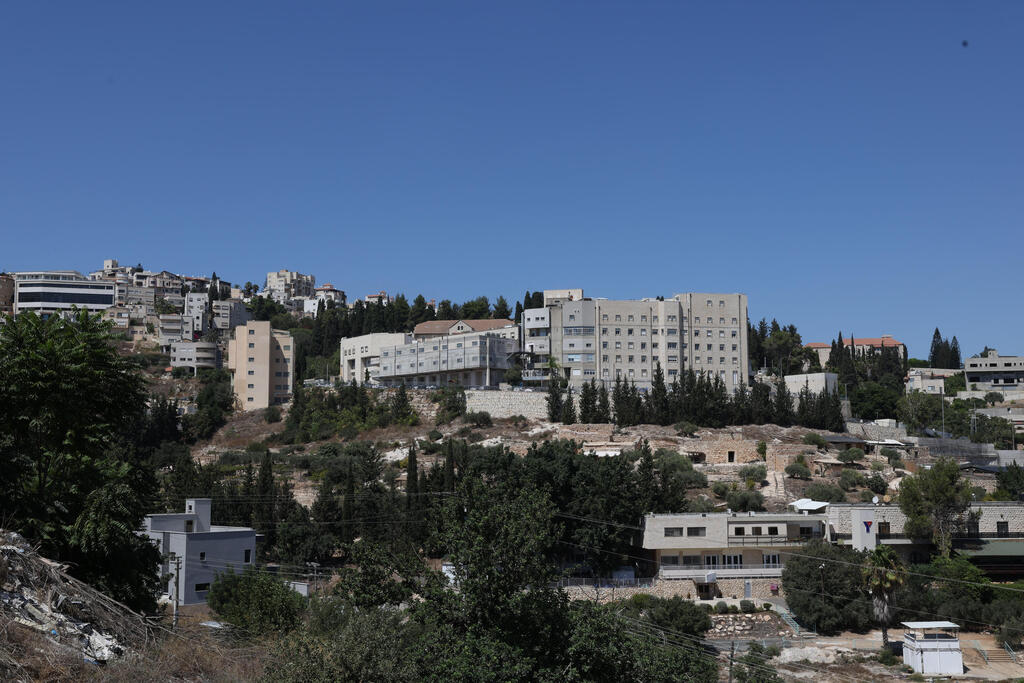 Located in Nazareth, dreaming of Rochester: Nazareth English Hospital promotes excellence under challenging conditions (Photo: Elad Gershgoren) בית החולים האנגלי בנצרת