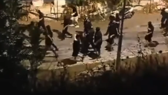 אוהדי בית"ר ירושלים מגיעים רעולי פנים לאימון