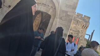 ישראלי שבירך תיירים מטורקיה והם מנגד ענו לו