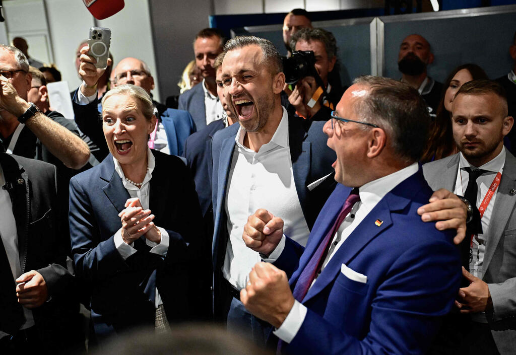 AfD Saxony-Anhalt state leader Ulrich Siegmund (center) (Photo: Tobias SCHWARZ / AFP) אלטרנטיבה לגרמניה זוכה בבחירות במדינת סקסוניה אנהלט