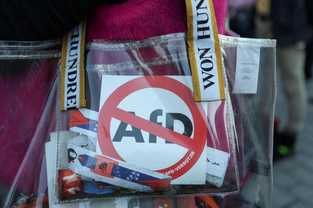 A protest against the far-right AfD party in Berlin last week (Photo: REUTERS/Maryam Majd) הפגנה ב ברלין גרמניה נגד מפלגת הימין הקיצוני לגרמניה AfD 7 בספטמבר
