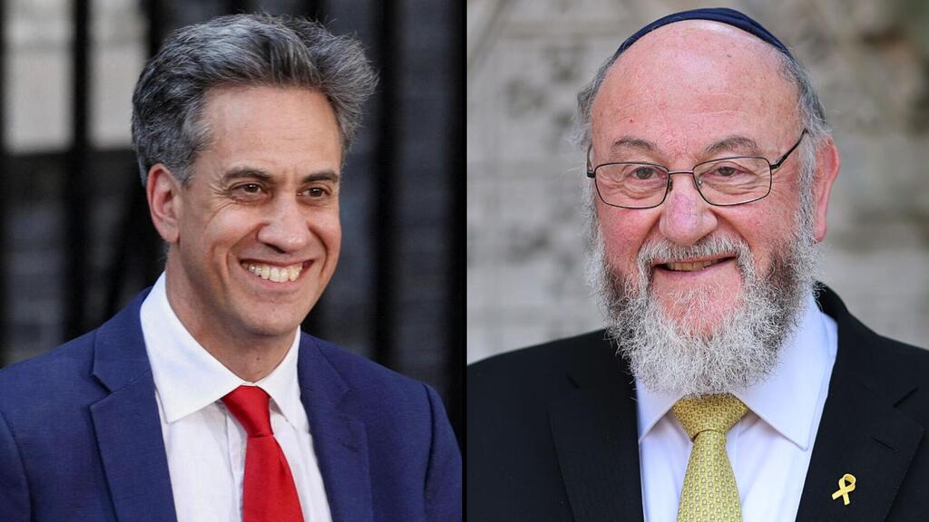 Britain’s Chief Rabbi Ephraim Mirvis and Foreign Secretary Ed Miliband (Photo: Belinda Jiao/Getty Images, Temilade Adelaja/Reuters) הרב הראשי של בריטניה אפרים מירוויס ושר החוץ של בריטניה אד מיליבנד