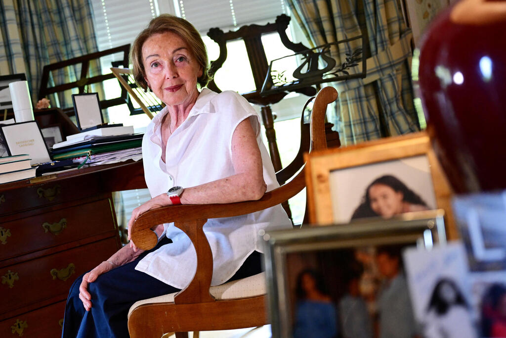 Umlauf at her home in Munich (Photo: REUTERS/Angelika Warmuth) אווה אומלאוף בביתה במינכן