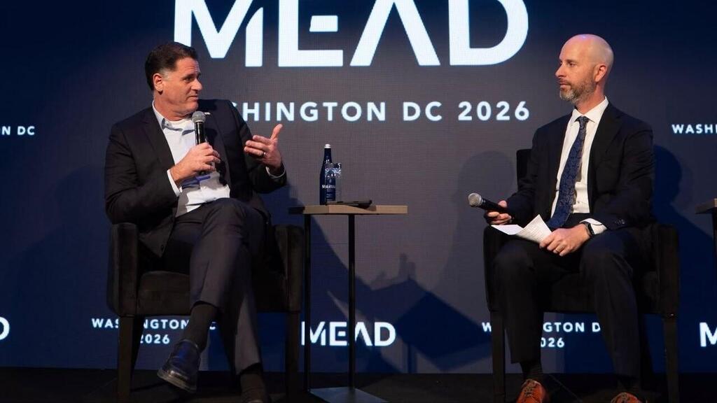 Ron Dermer speaks onstage Wednesday at the MEAD conference in Washington (Photo: Ben Kalmer) רון דרמר בוועידת MEAD בוושינגטון בהתייחסות לשאלה על השיחה בין ראש הממשלה בנימין נתניהו לבין נשיא איחוד האמירויות לפני ה-7 באוקטובר