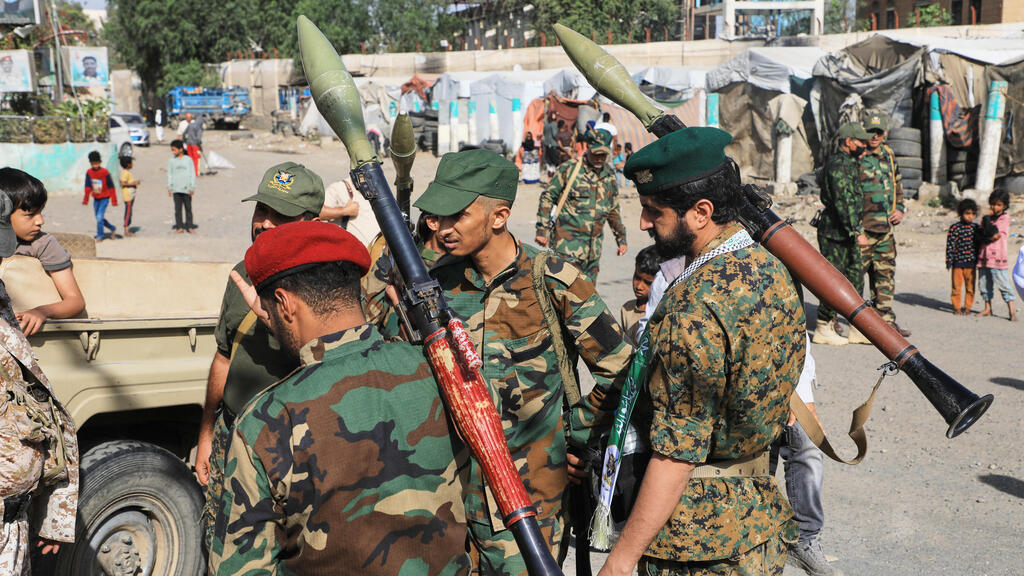 Egypt tried to open a mediation channel between Saudi Arabia and the Houthis, so far without success (Photo: AP) תימן מורדים חות'ים ב צנעא 10 ספטמבר 2026