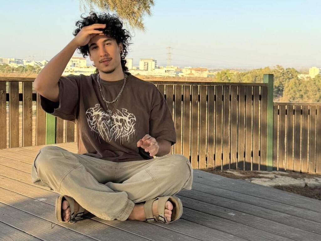 "מודה לאלוהים כל לילה". עמית ברג'יל (צילום פרטי) עמית ברג'יל