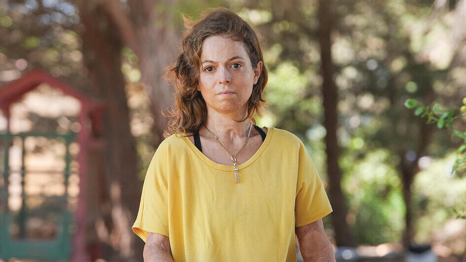 Devoting her life to saving others; Shiron Alter (Photo: Efi Sharir) מקדישה את חייה להציל אחרים. אלטר