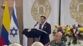 נשיא קולומביה בבית כנסת בראש השנה