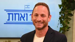 פודקאסט 120 ואחת עם מורן אזולאי - ליאור וינטרוב, סמנכ״ל מדיניות ציבורית בטיקטוק ישראל