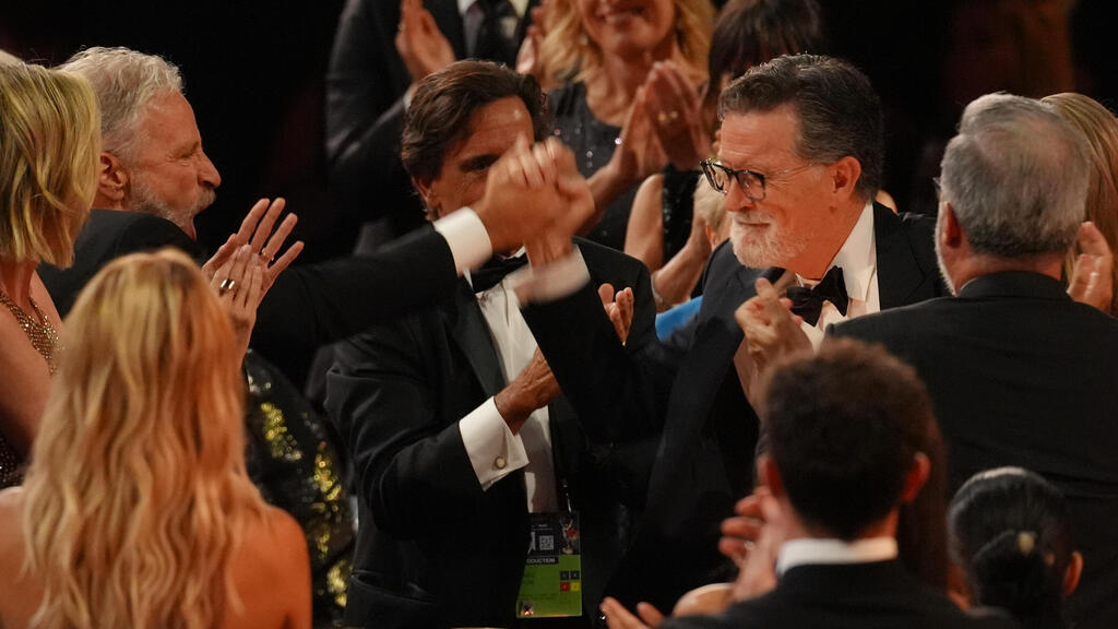 Stephen Colbert (Photo: Chris Pizzello/AP) סטיבן קולבר