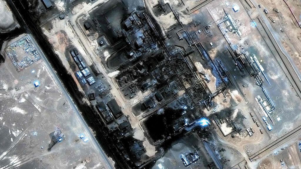 Pumping station along route of Saudi Arabia's East-West pipeline (Petroline) following an attack and resulting fires on September 11 which caused significant damage (Photo: AFP Photo/ Satellite image ©2026 Vantor) Pumping station along route of Saudi Arabia's East-West pipeline (Petroline) following an attack and resulting fires on September 11 which caused significant damage