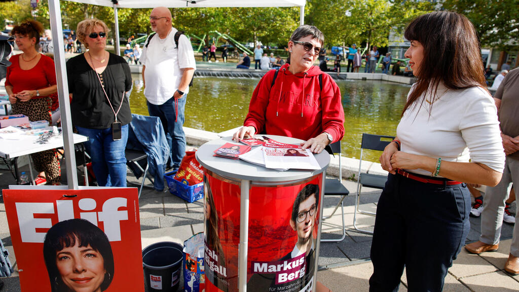 Eralp, the poster girl Die Linke could hardly have wished for (Photo: REUTERS/Axel Schmidt) גרמניה ברלין אליף ארלפ המנהיגה המקומית של די לינקה ממדאני של ברלין