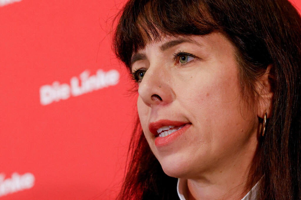 Elif Eralp: 'My husband and I don't want to name specific people. We're both afraid' (Photo: REUTERS/Axel Schmidt) גרמניה ברלין אליף ארלפ המנהיגה המקומית של די לינקה ממדאני של ברלין