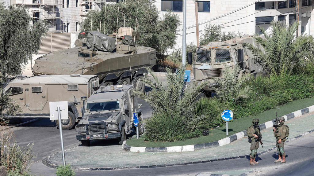 Photo: Zain JAAFAR / AFP חיילים צה"ל במחנה פליטים ליד שכם