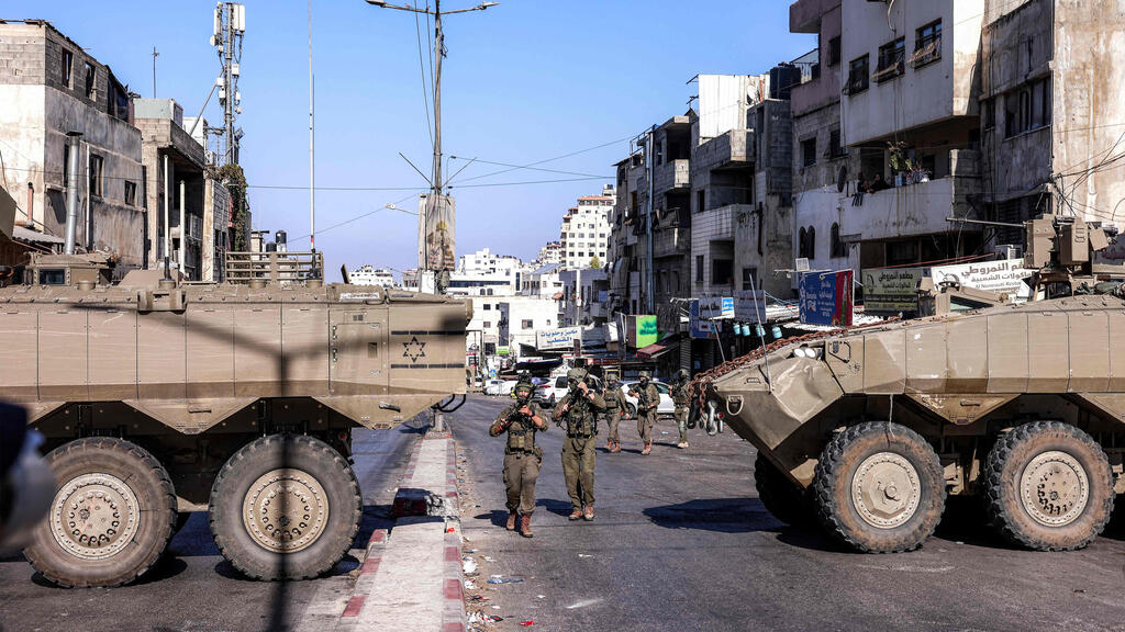 Photo: Zain JAAFAR / AFP חיילים צה"ל במחנה פליטים ליד שכם