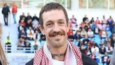 ג'יימס צ'יימברס, מיליונר פרו פלסטיני