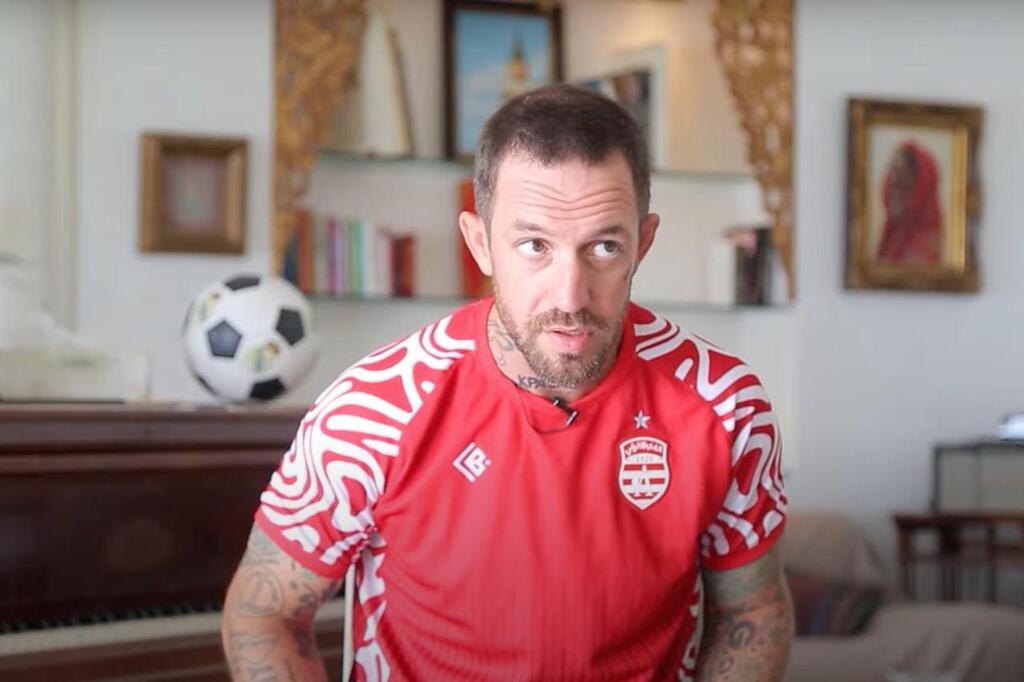 James Chambers (Photo: Club Africain) ג'יימס צ'יימברס, מיליונר פרו פלסטיני
