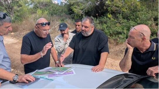  תושבי מג'דל כרום והיישובים צורית וגילון נגד המאהל שהוקם בסמוך לשטחי המועצה על אדמות קק"ל
