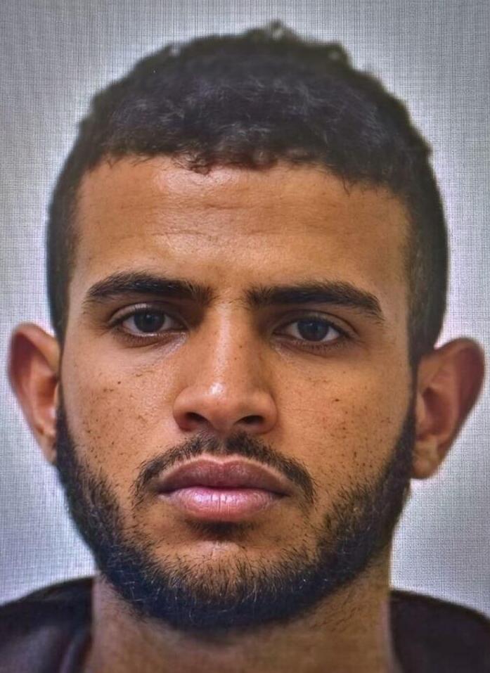 Difallah Abu Regila of the Bedouin town of Shaqib al-Salam (Photo: Israel Police) דיף אללה אבו רגילה, בן 19, אשר על פי החשד פרסם תכנים המסיתים לטרור ומביעים הזדהות ותמיכה בארגון הטרור חמאס